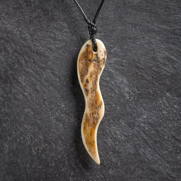 Pendentif en ivoire de mammouth