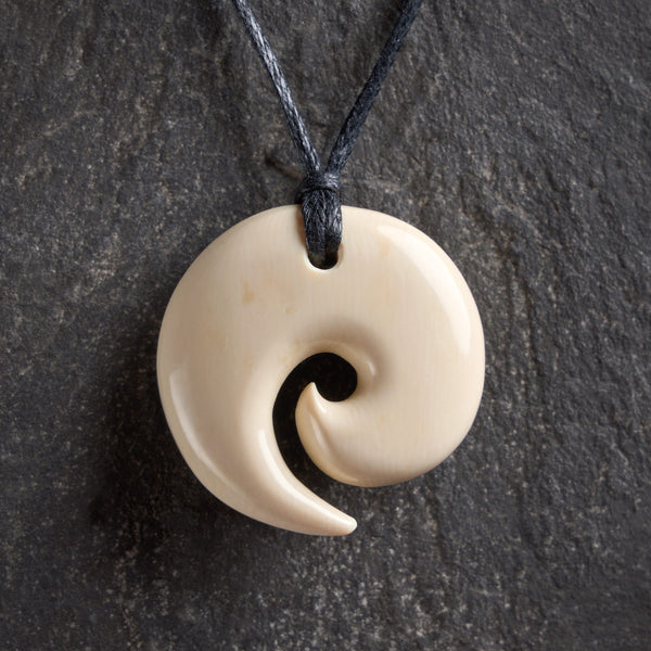 Pendentif en ivoire de mammouth  «Spirale»
